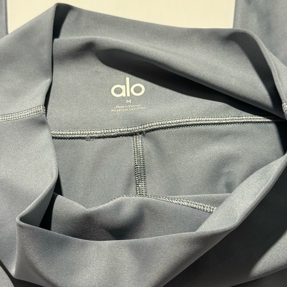 Alo Yoga Fog Blue Full Length High-Waist Airlift High-Compression Legging Size M - Picture 7 of 9
